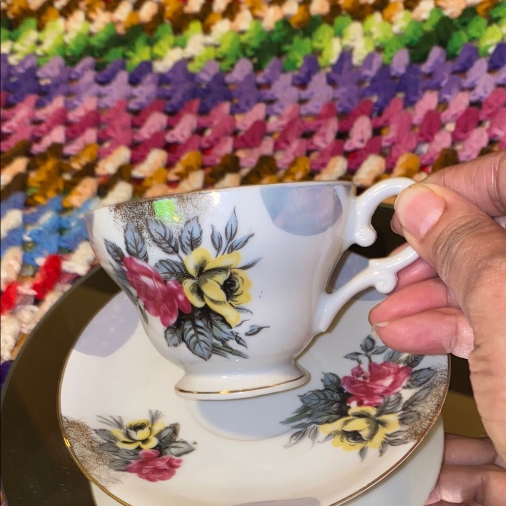 Vintage Floral Teacup and Saucer Set - Picture 3 of 7